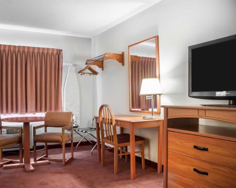 Econo Lodge Ithaca Image 6